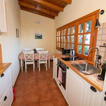 Villa Rina Deluxe And Cottage Porto Ceresio Luaran gambar