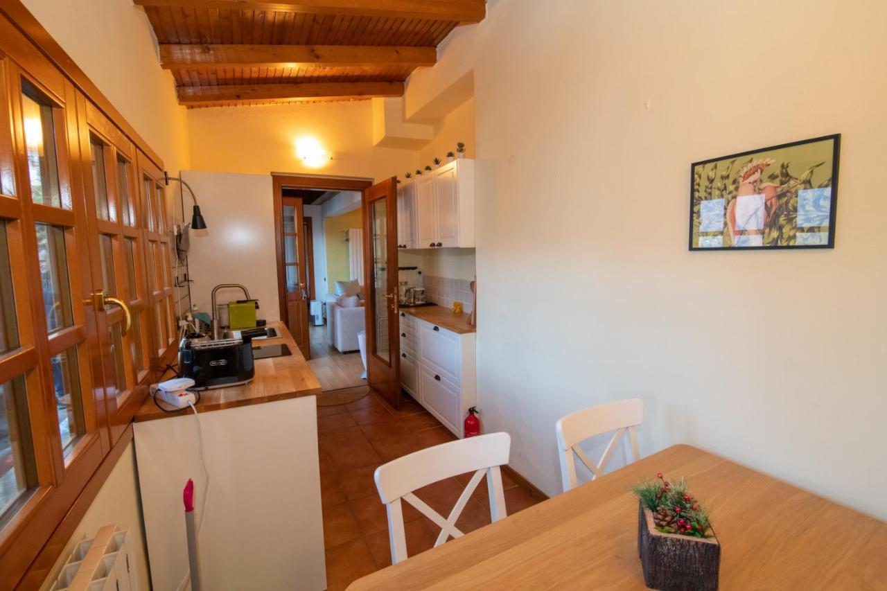 Villa Rina Deluxe And Cottage Porto Ceresio Luaran gambar