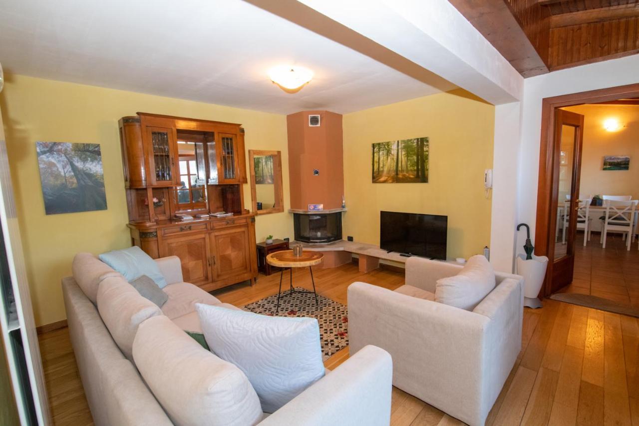 Villa Rina Deluxe And Cottage Porto Ceresio Luaran gambar